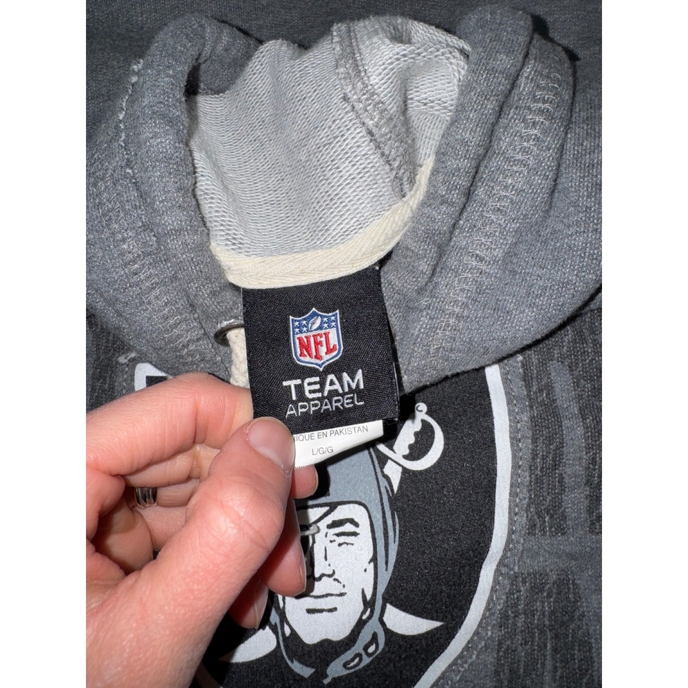 NFL Team Apparel Raiders Football AFC West Gray Distressed Hoodie Large - Picture 4 of 4